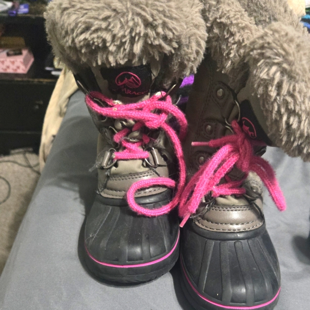 Snow Boots